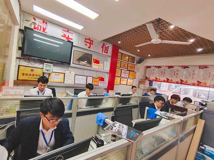 昆明源裕鑫汽配有限公司 昆明源裕鑫汽配有限公司